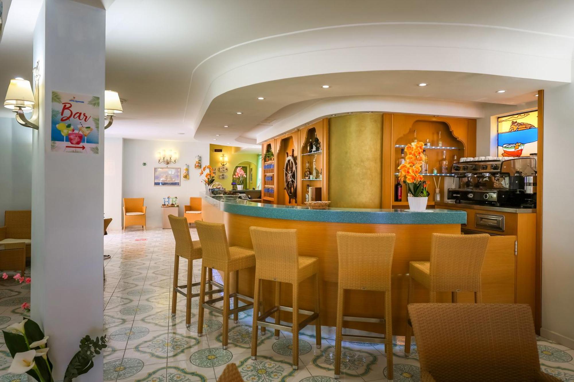 Hotel Rivamare Искья Экстерьер фото